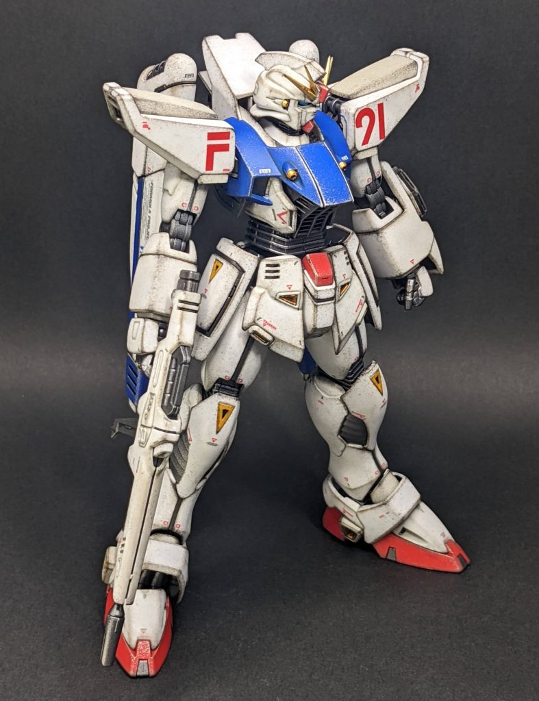 F91は初めてリアルタイムで触れたガンダム作品なので思い出深いです。当時小学4年生で大人に混じって名古屋駅前の松竹劇場で立ち見しました。バグとラフレシアと鉄仮面の印象が強くてお話はよくわからなかった記憶が…😅