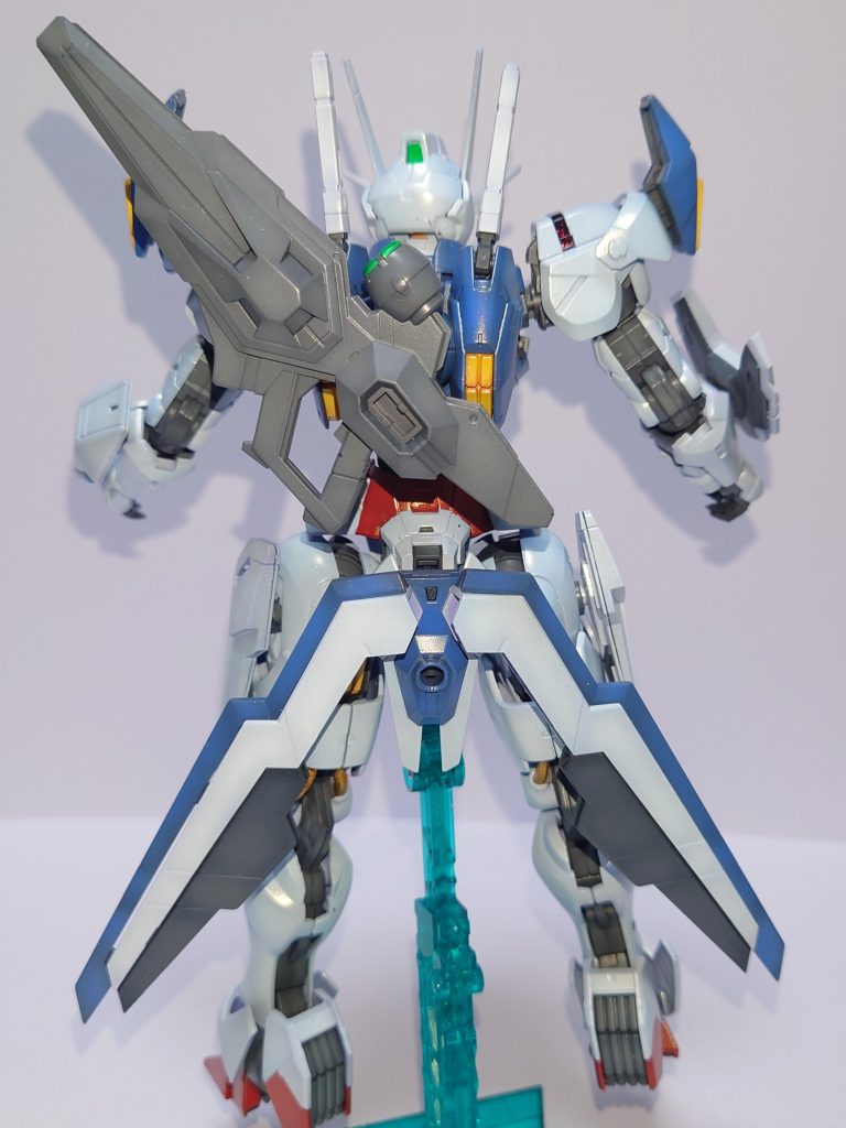 後ろ姿。いつもながらポーズ付けのセンスが絶望的にありません。