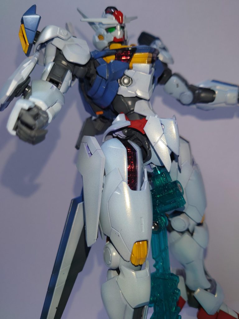 キット付属のシールタイプのデカールが好きじゃないので、水転写のデカールが手に入るまで手付かずになりました。