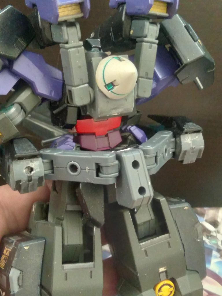 Here is a better look at how I did it. I simply drilled a hole into the back skirt, added pla plate to the backpack part, drilled a hole into it, glued a piece of runner in it so it can peg into the back skirt armor. 