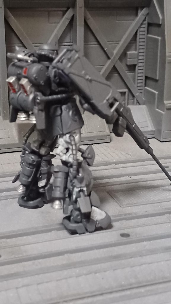 アーティファクト黒い三連星–5枚目/制作者：みっつ