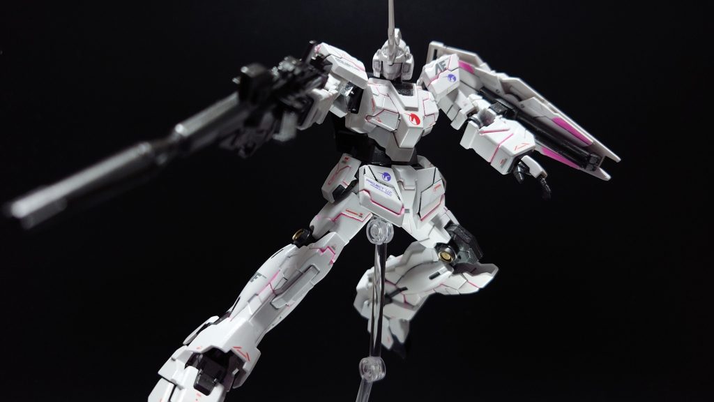 ビームマグナムは付属していないので、ちょこっと拝借して合わせて塗装してみました。