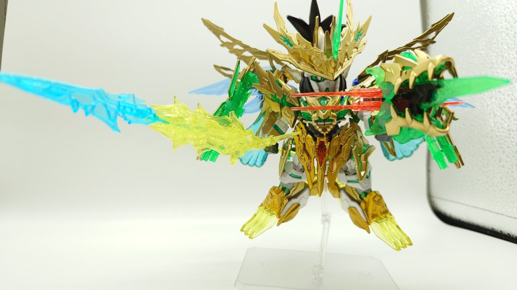 SDであることに加え、武装が大きいので殆ど動けません