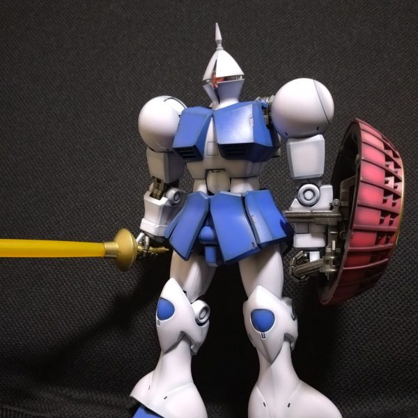 数年前に組み立てたMGギャンをお色直ししたモノ