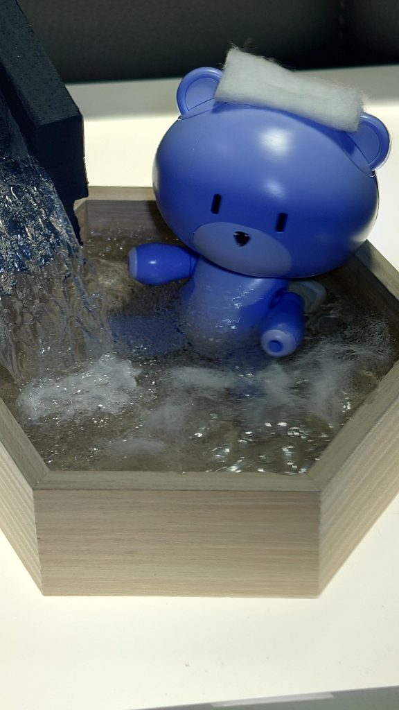 ちょっと綿を置いて湯気を表現してみました。