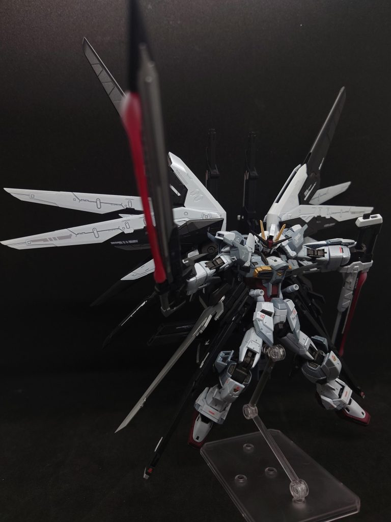 マガウェイン(銀)マルドゥーク(白)(エクスカリバー対艦刀)