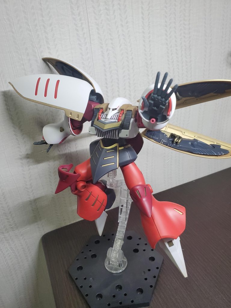 なんとかキュベレイとMARK Ⅱ達を予備パーツで組んだような色合いになってましたね(笑)