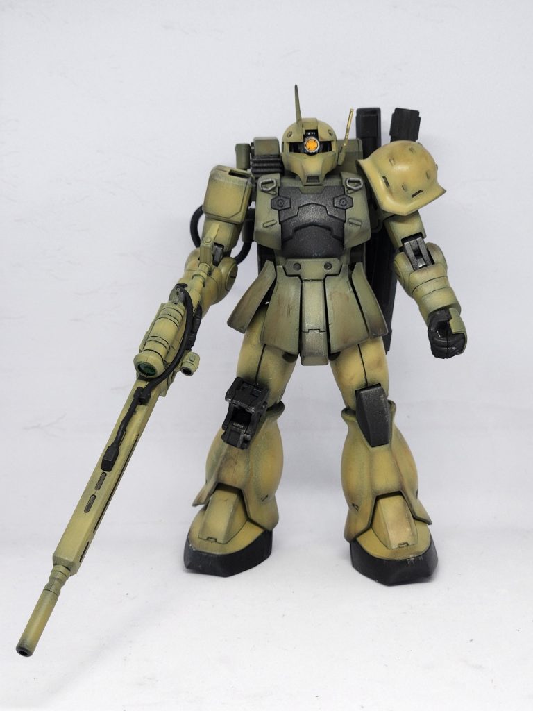 正面。これぞ旧型の味わい。シンプルなのに洗練されたこのフォルムにココロオドリました!こりゃタマリマセン🥶ザク系機体はいつ作っても興奮させられます!