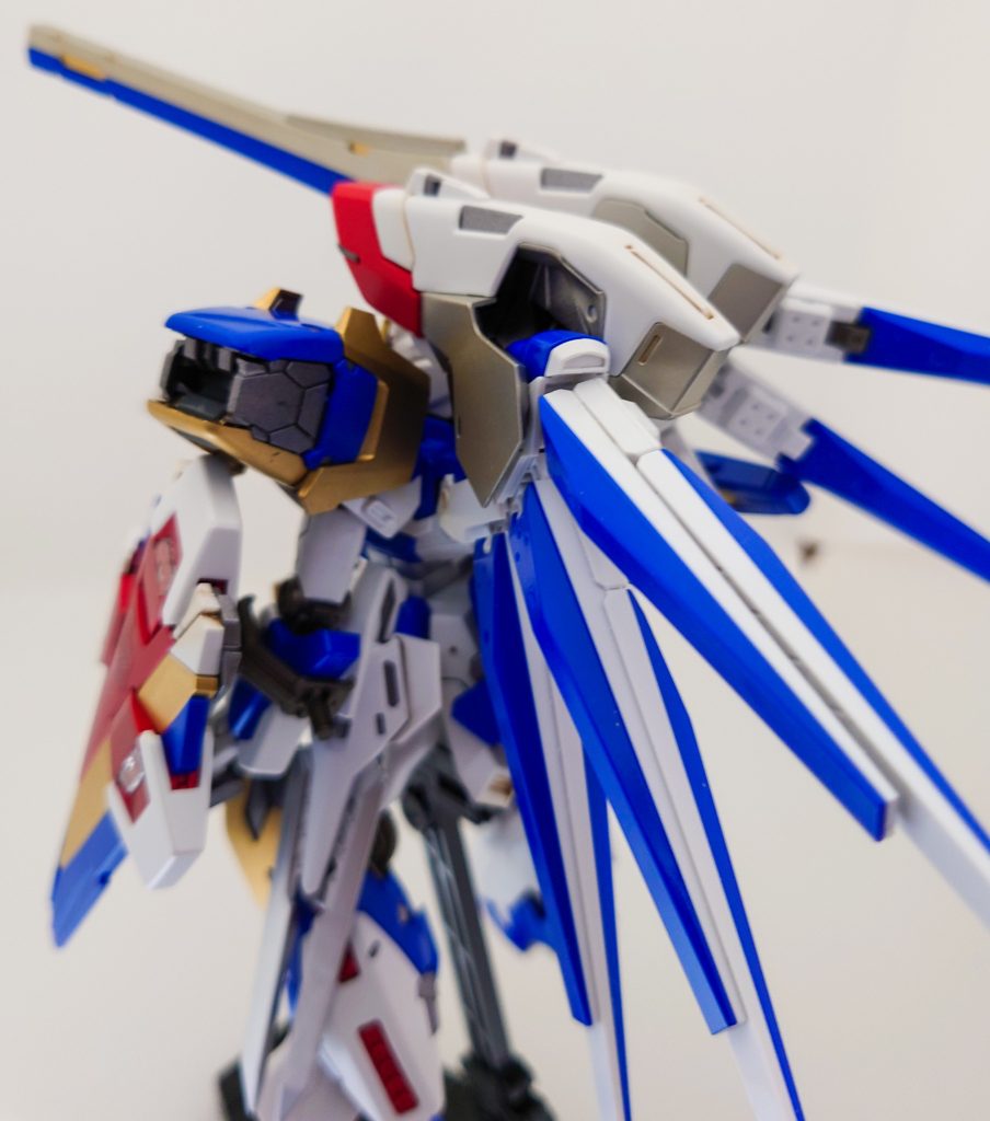 HGUC　Hi‐ν2アサルトバスターガンダム–6枚目/制作者：パイナップル少佐