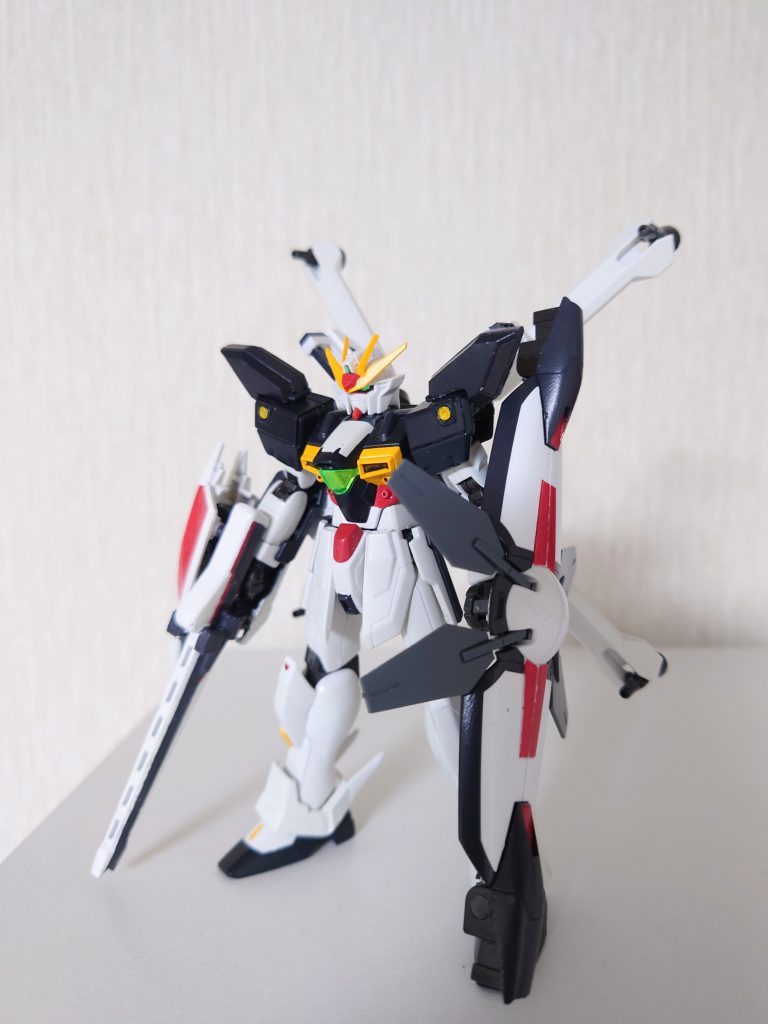 GXディバイダーをベースに所々クロスボーンの要素を追加してます。