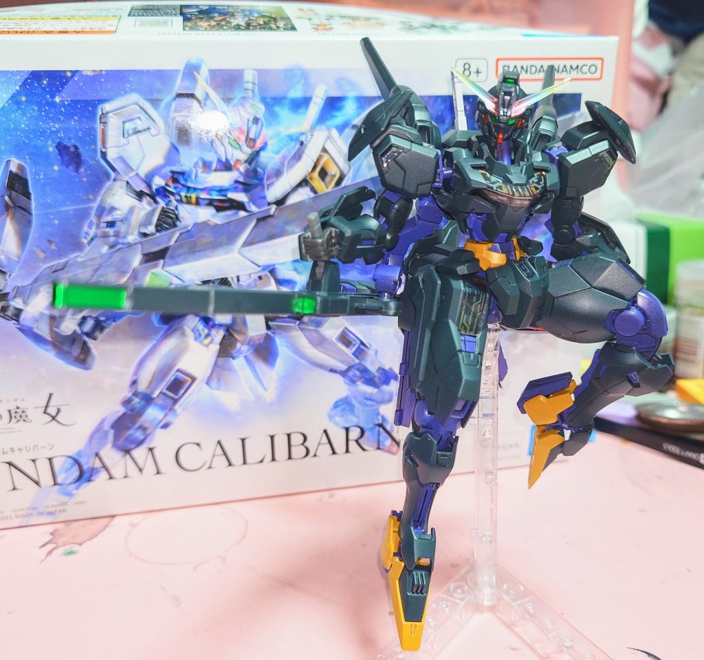 キャリバーンがバリアブルロッドに乗ってる画像をサイトで見つけたので真似しました。