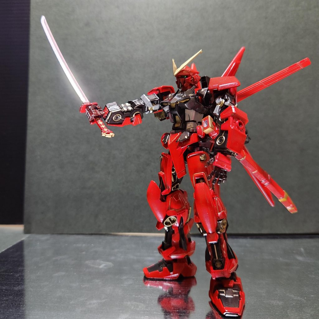 刀がギラリと光る角度を探して撮りました。