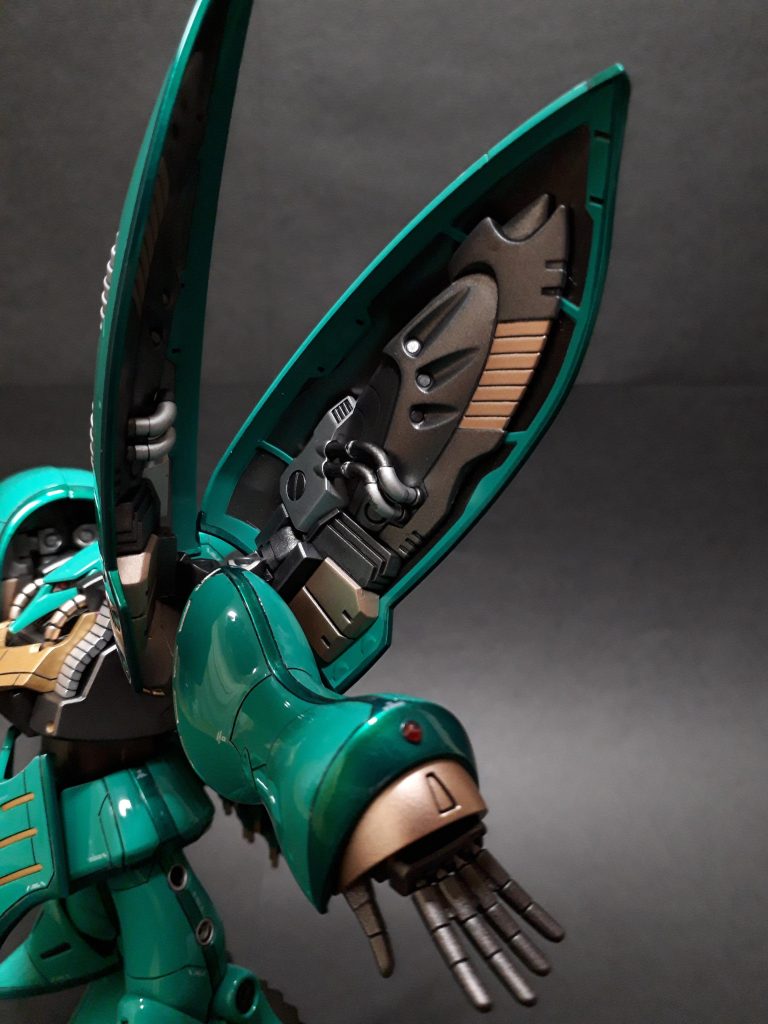 バインダー裏も頑張って塗り分け。もう1、2色多くてもよかったかなー。