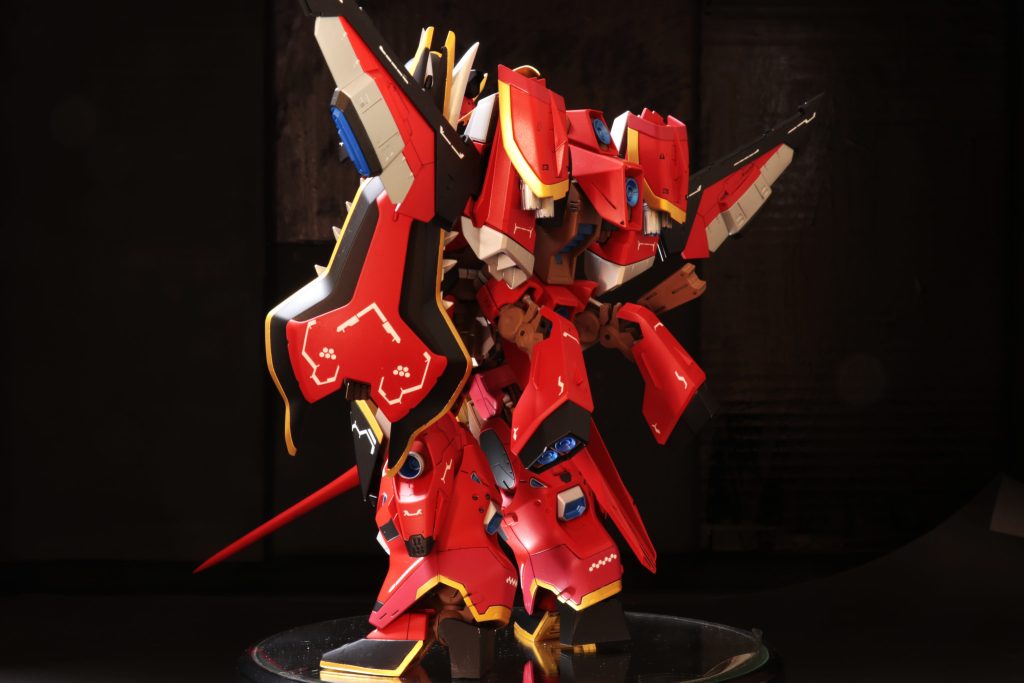 背中の翼はインフェニットジャスティスのファトゥムのパーツを色々反転したりしてみたら結構いい感じに仕上がったと思います