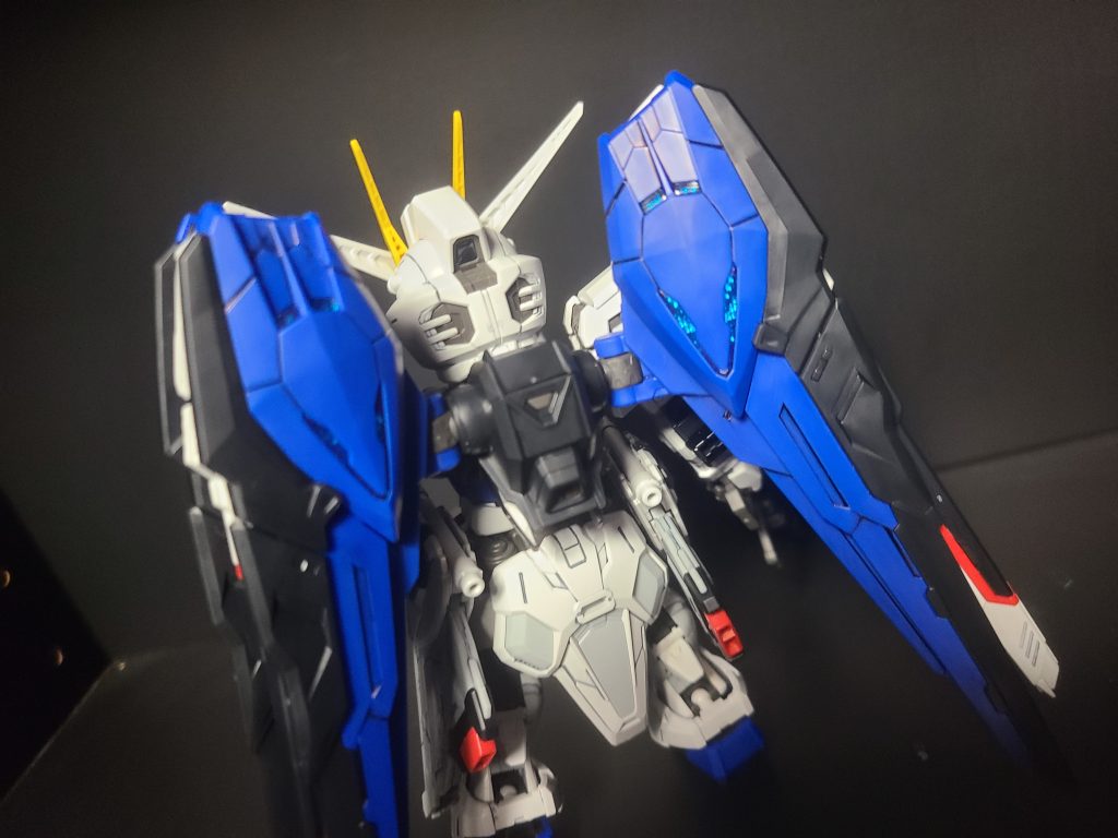 背面もどうぞ実はスラスターの半分が移動してディスプレイに接続出来る事を知った事が地味に感動した部分