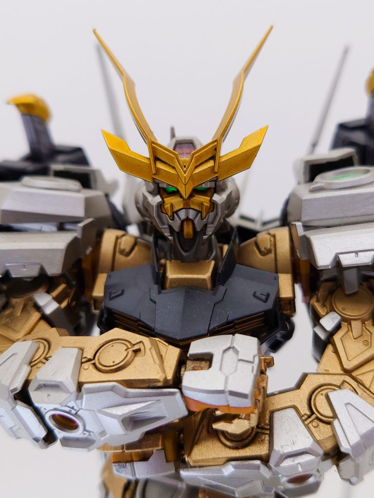 武者頑駄無好きにはたまらない顔立ちをされておられる。