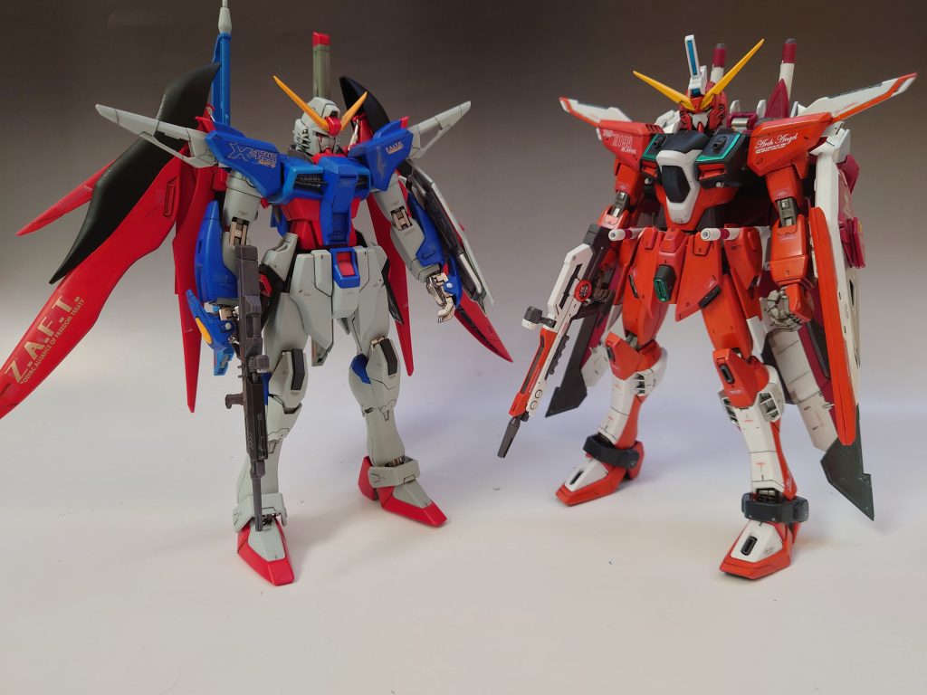 MG インフィニットジャスティスと2ショット