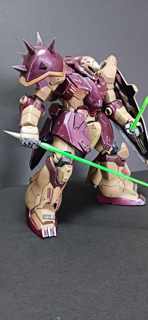 マニピュレーター、カッコいいんだけど、保持力ないんでビームライフルは持たせるのが精一杯(^_^;)