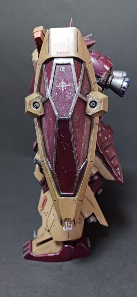 面積が広い割に、情報量がなくさみしかったので、プラ板でモールド?作ってみました。バルカンはスプリングを短く切って、使ってます。