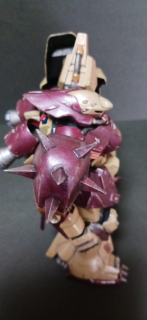 金属感を出したつもりです。