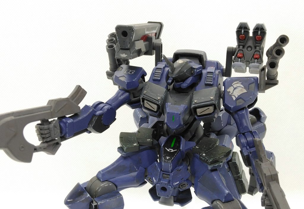 今回はよりACに見えるようにウェザリングとチッピングをやってみましたあといくつかメタルパーツとジャンクパーツを取り付けました