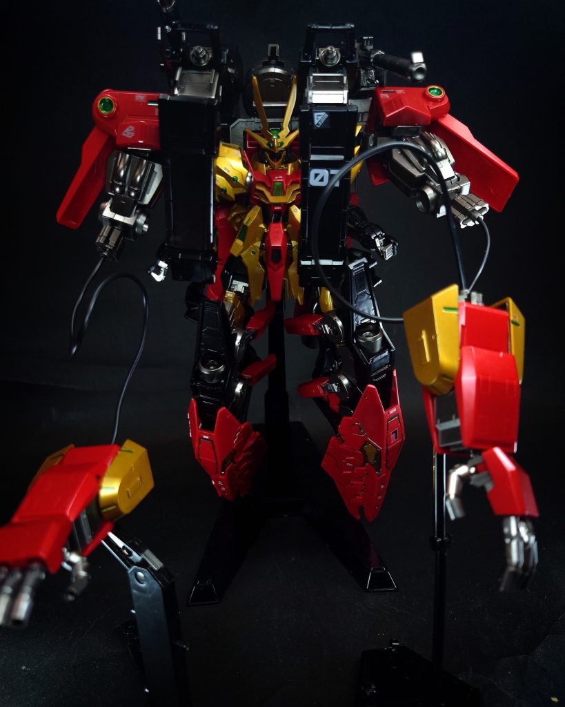 サイコ・アームユニットⅡ本機の腕を構成する大型ユニットで、サイコガンダムMk-Ⅱの腕部が使用されている。またはガンダムTR-6のオプションの1つであるギガンティック・アームと捉える事も出来よう。ベース機と同様指の1本1本がそれぞれメガ粒子砲になっているのに加え、更になんとジオングの様に前腕部を有線で射出する機能が追加されており、より広範囲でのオールレンジ攻撃が可能。