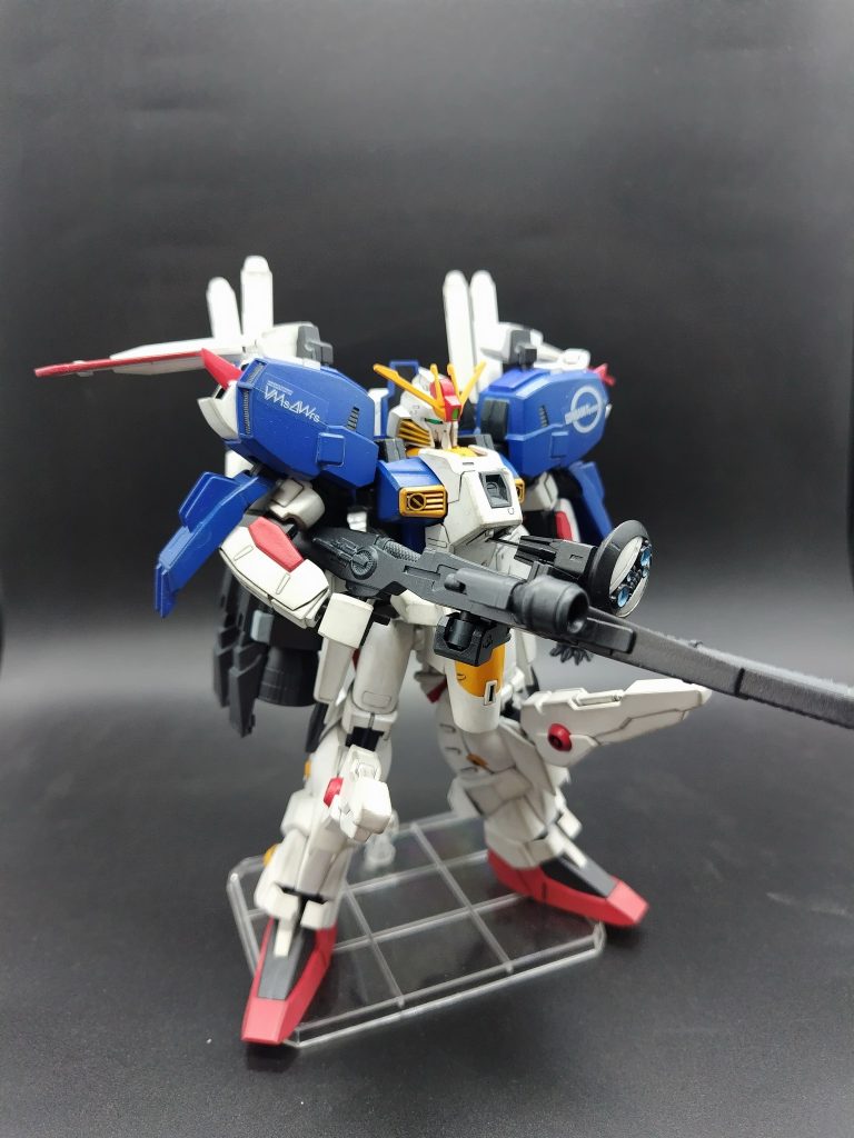 スマホ撮影でもちょっと引きで拡大して撮ったほうがピントが深いとこまで合ってキレイなんですね。と今更気付く。一枚目だけそのように撮ってます。次回から忘れないように。