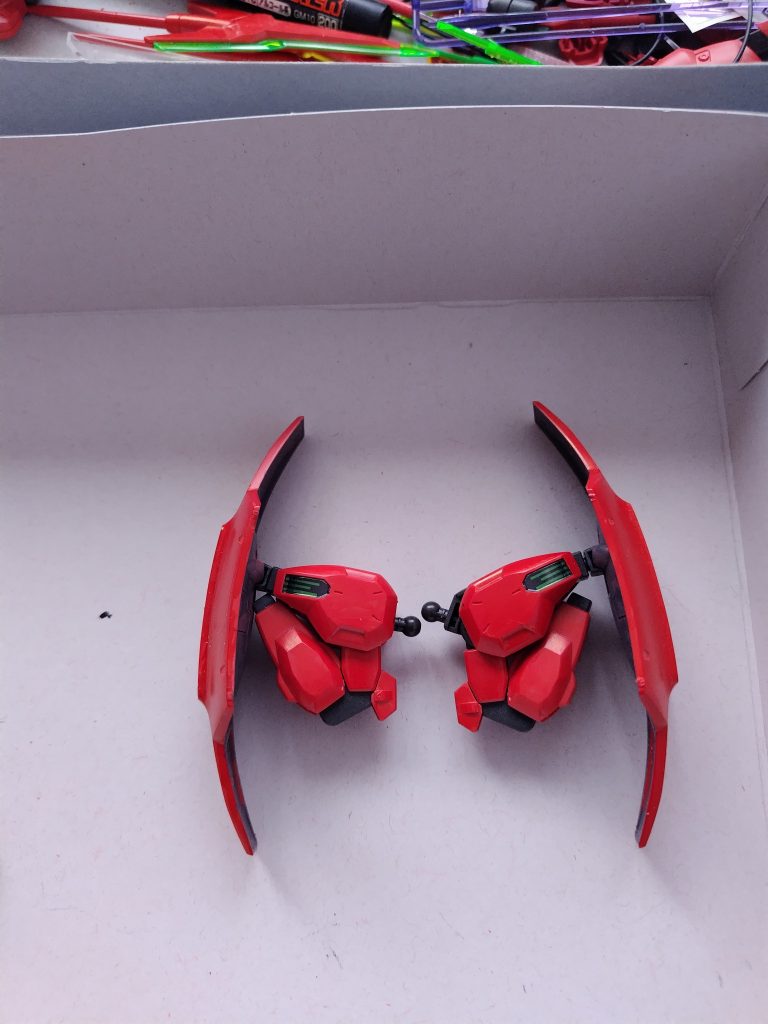 これはダリルバルデの肩を加工せずにそのまま使ってます。以上でシュバルゼッテとダリルバルデのミキシングでした!後、シュバルゼッテとダリルバルデのミキシングで質問等があればコメントと良いなと思った人はグッドお願いします!もしかしたらディランザソルとディランザの本田忠勝風のミキシングかガンダムエアリアルのブースターにシュバルゼッテの翼(?)大剣(?)の部品着けてハイニューガンダム風かガンダムルブリスウルとソーンのミキシングをやるかもしれないです!