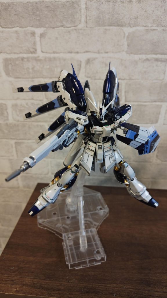 RG Hi-νガンダム　チタニウムフィニッシュ–2枚目/制作者：imotarou