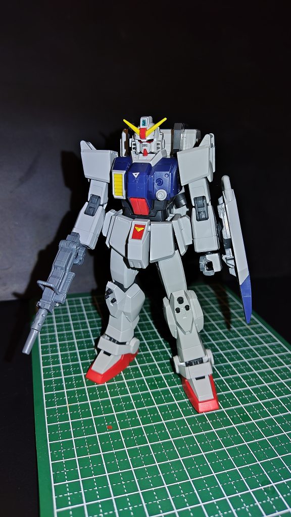 素組みの状態。顔の一部だけ墨入れ