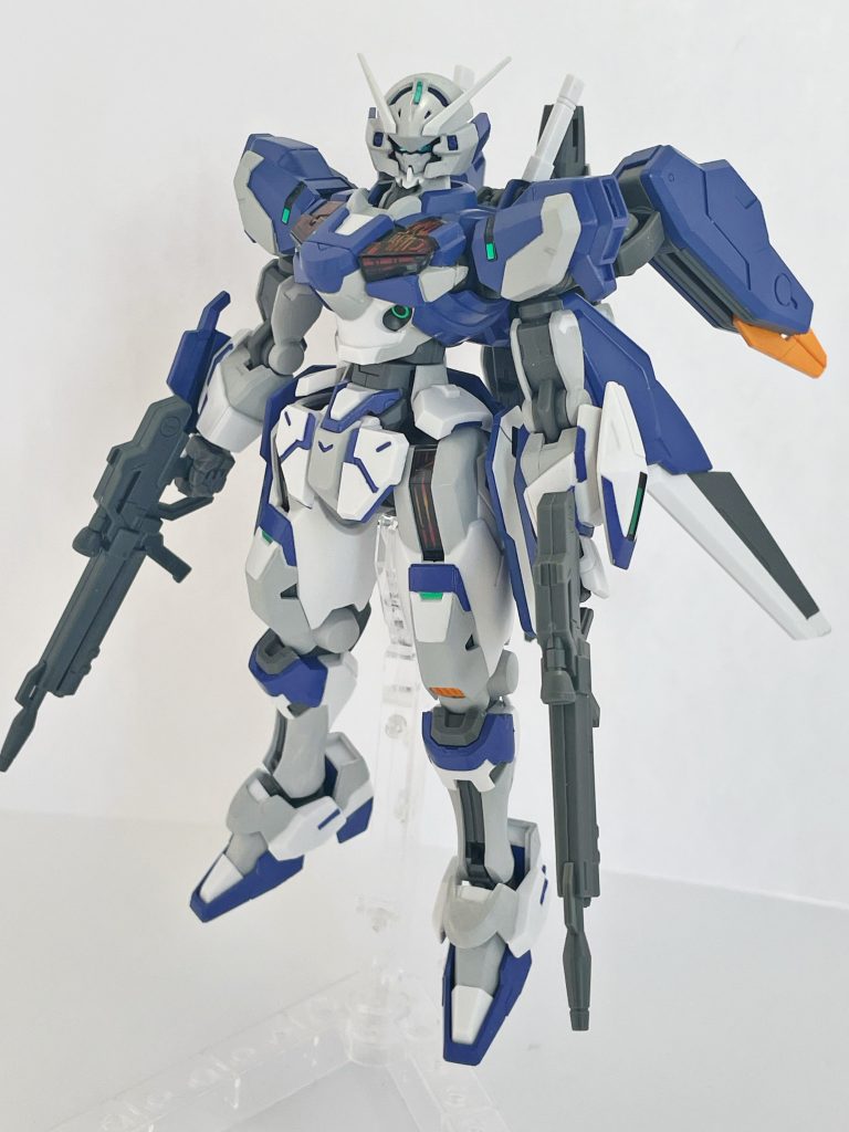 ガンダム・グレイスフィール エアリアル改修型をベースに製造された、GUND-ARMの一機。頭部ユニットが中~遠距離の射撃照準機能に最適化されているためオリジナル機と異なる。 頭部にビームバルカンが内蔵されており、2丁のビームライフルを基本装備として採用している。