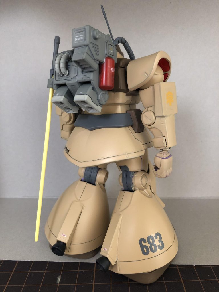 ゲルググキャノンのバックパックを利用して。関節部をパテでシーリング風にしても良かったのかもしれません。機会があれば。。