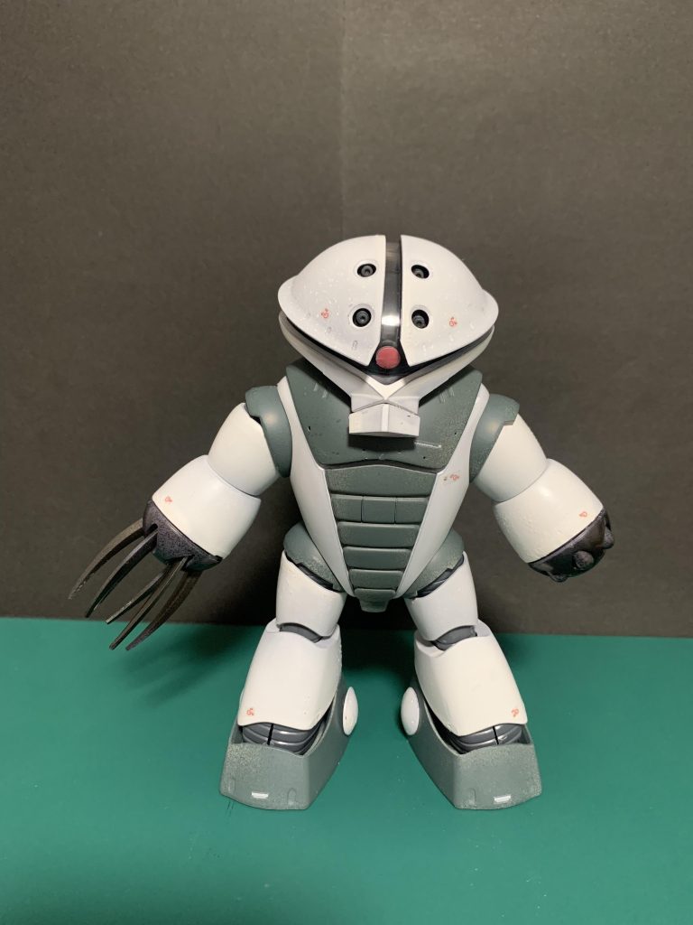 スミ入れはほどほどにして余ってたデカールを少し貼りました。