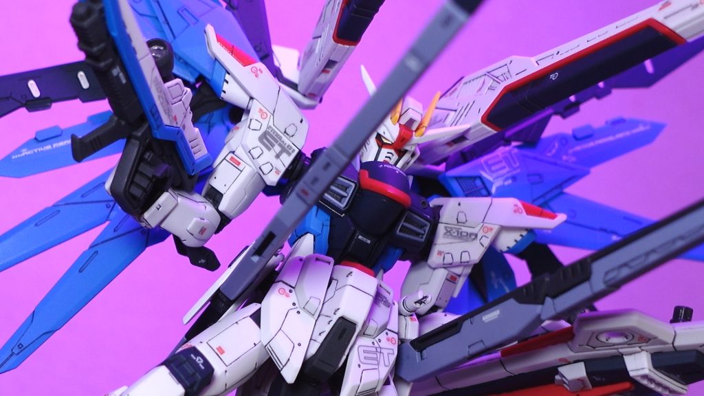 RGフリーダムガンダムを動くジオラマでクレーン組立て–5枚目/制作者：and CRAFT 3D