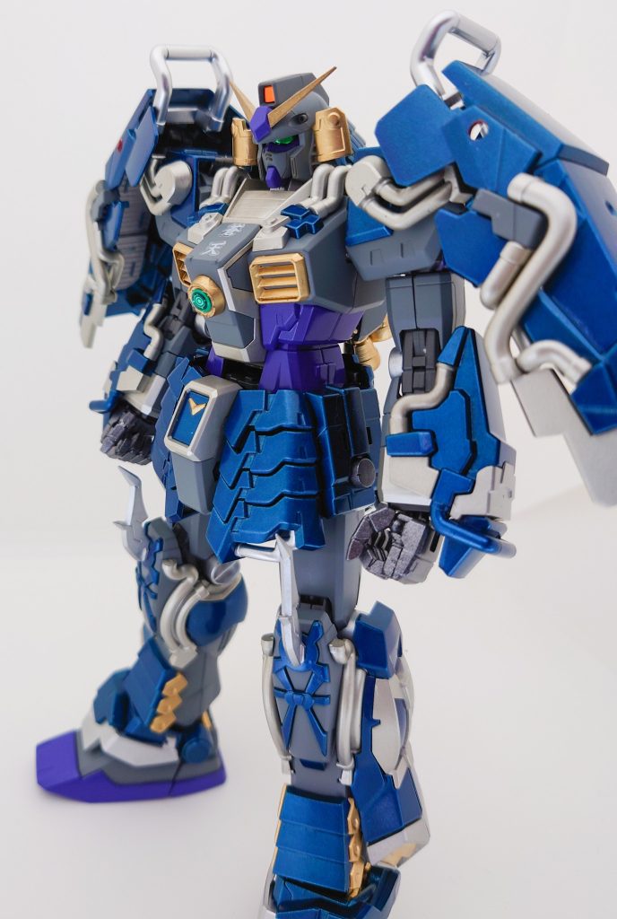 このアングルが一番のお気に入りです!膝に角を取り付けてみました。