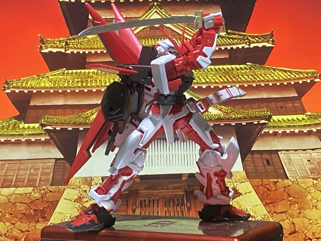 紅白がめでたいガンダムアストレイ–2枚目/制作者：@oboromiki