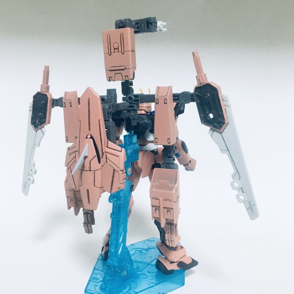 フライト形態の背面です。