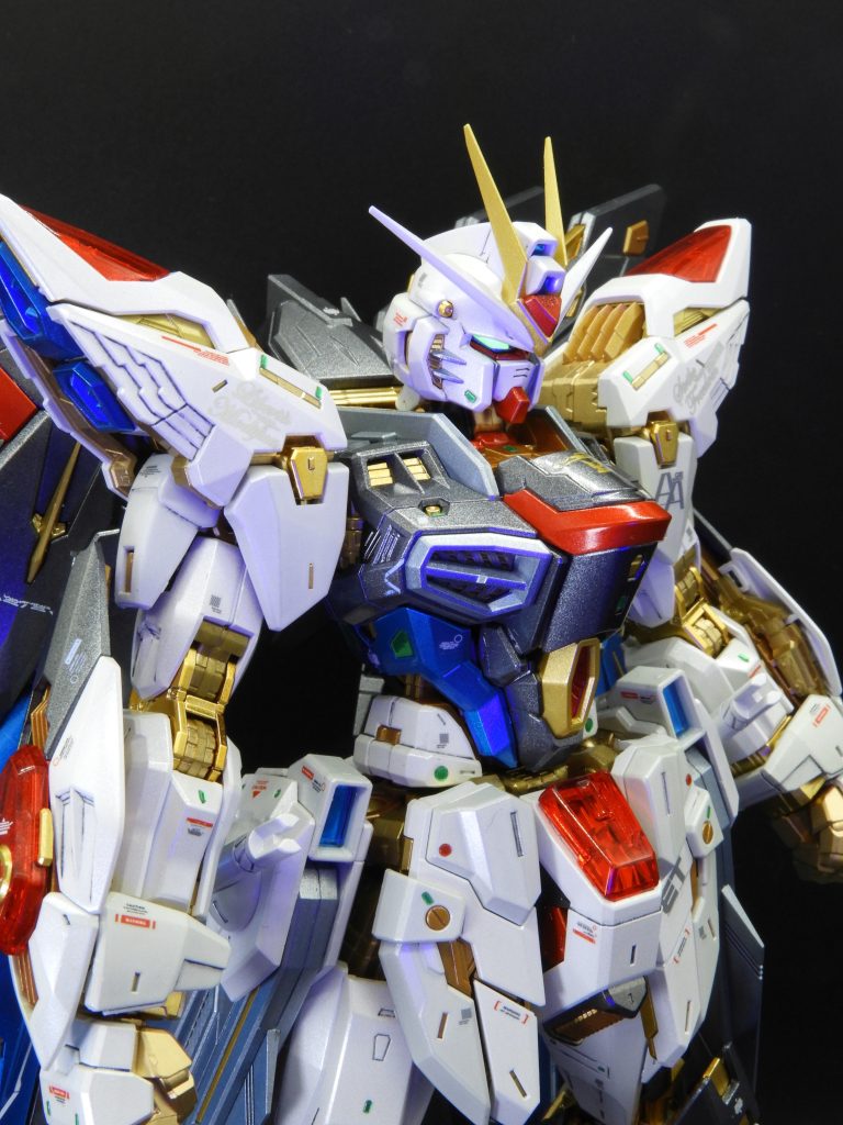 あまりポーズをとらせていないので。