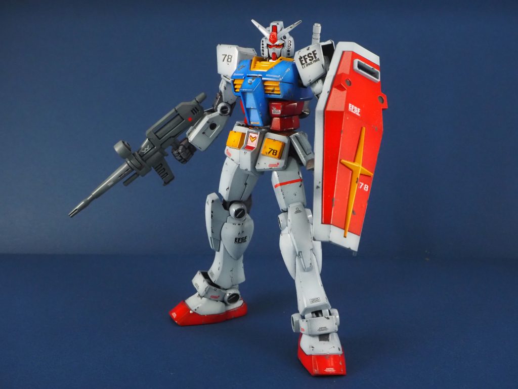 エントリーグレード、ガンダムとなります。サクサク作れますので塗装の練習に非常に良いキットですね。