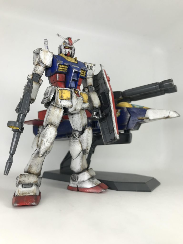 Gアーマーに付属するガンダム と 旧HGUCのガンダムって実は少し違うのですよねGアーマーに付属するガンダムは、合体用に足首部分の稼働域が追加されていたりします😀