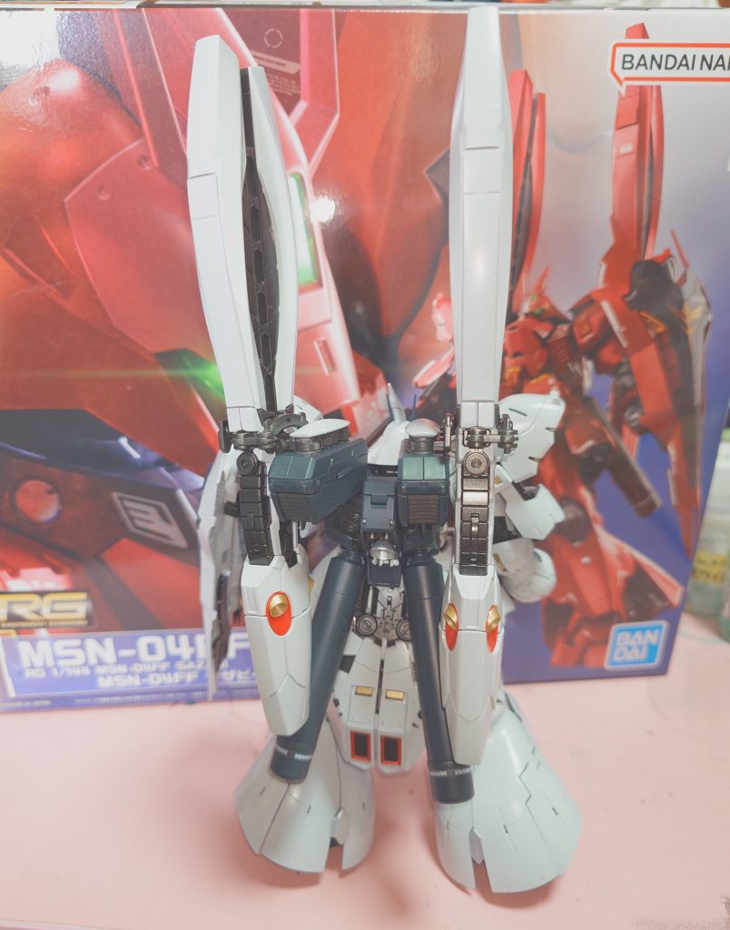 RGffサザビー（νガンダムカラー）–3枚目/制作者：ミッツ