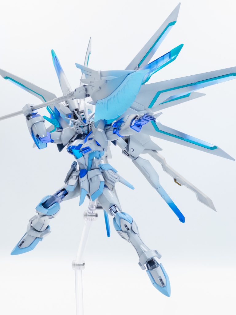 投擲武器としても使用します。 