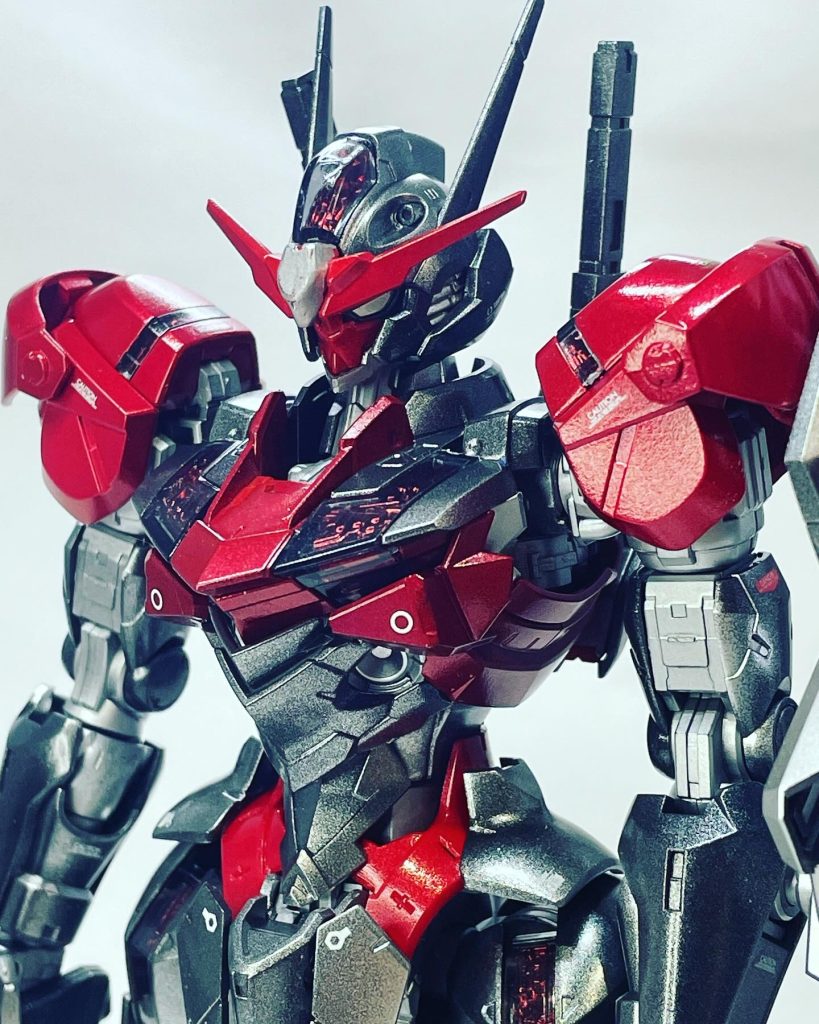 フルメカニクス ガンダムエアリアルをエクシアダークマターカラーに全塗装。以前に作ったエアリアルダークマターと違ってメタリック調に塗装してみました。