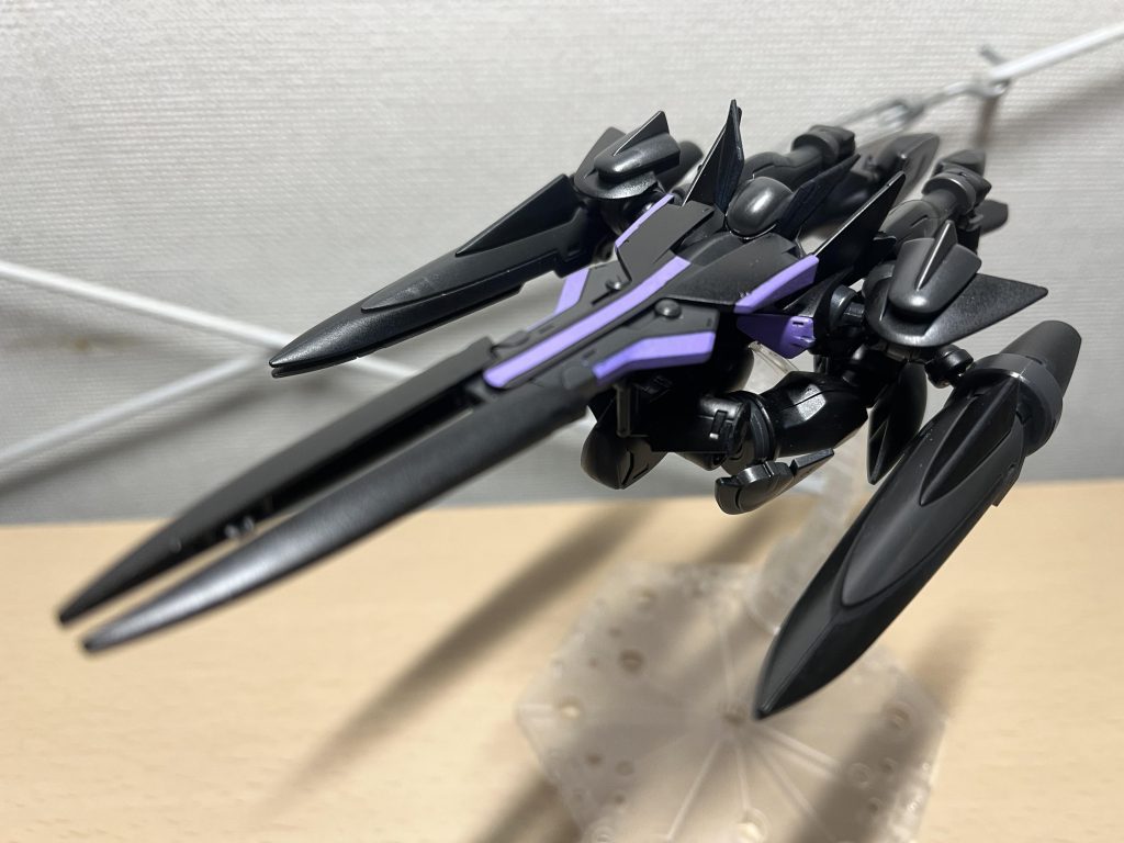 クルーズ形態。まずは宇宙用。変形させるの大変でした、、多分次にMS形態に戻すのは10年以上先だろうな、、