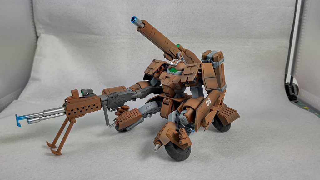 武装含めた全景武装も装甲もモリモリの重火力仕様