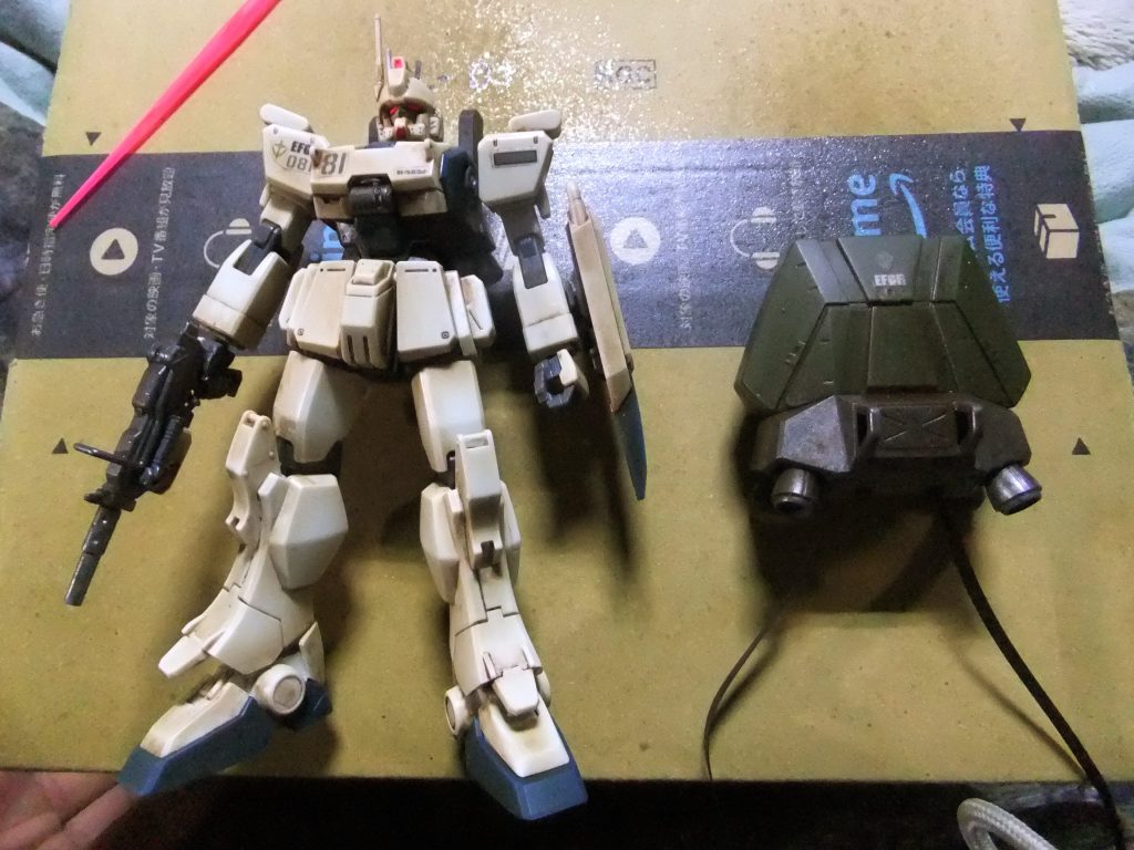 完全乾燥後にメラニンスポンジで研磨して軽くグラデーションが残る程度にしています。