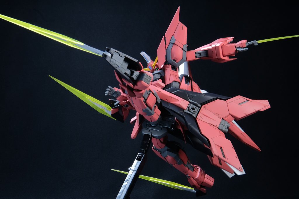 俺が...！お前を、撃つ！！