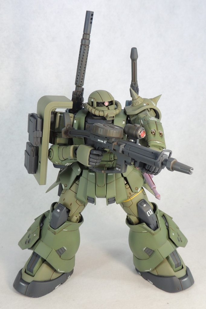 各所に金属製パーツを使用し、キラリと光って精密感がアップします。