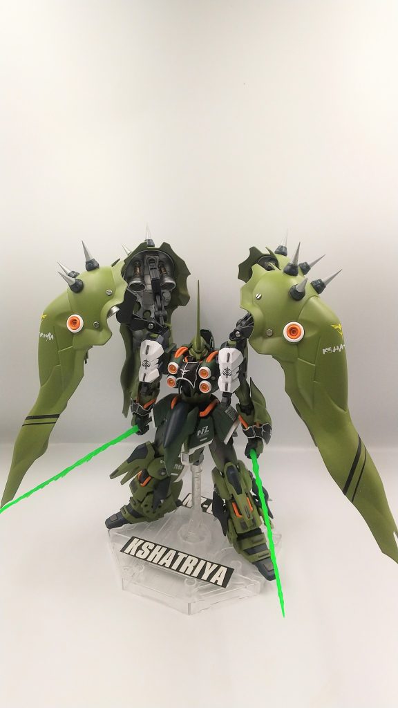 正面全体像です。自分なりですが、いい感じではないかと思います。