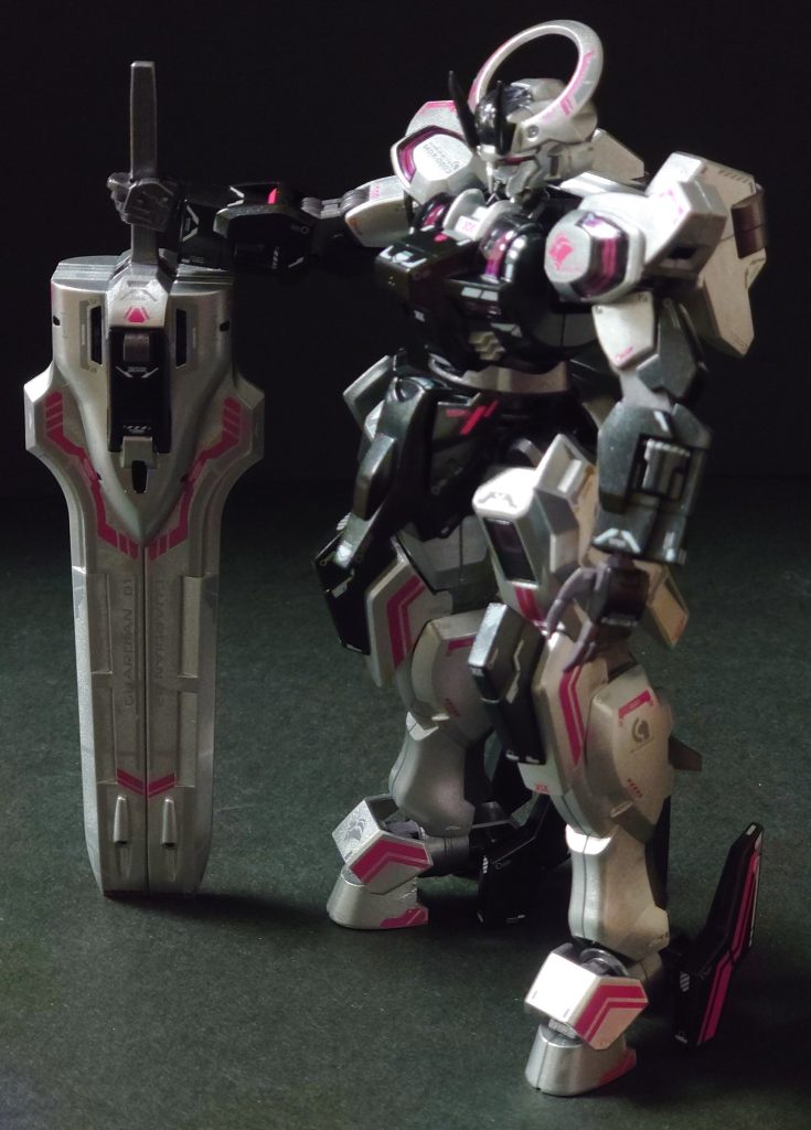ガーディアン・シース モードエアリアルのガンドビットが盾ならシュバルゼッテは剣ですね。